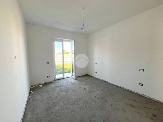 Sıralı evler Ciampino, Roma