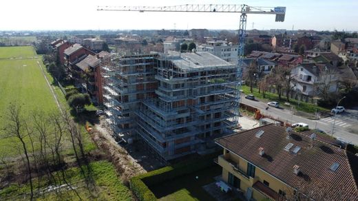 Appartamento a Bussero, Milano