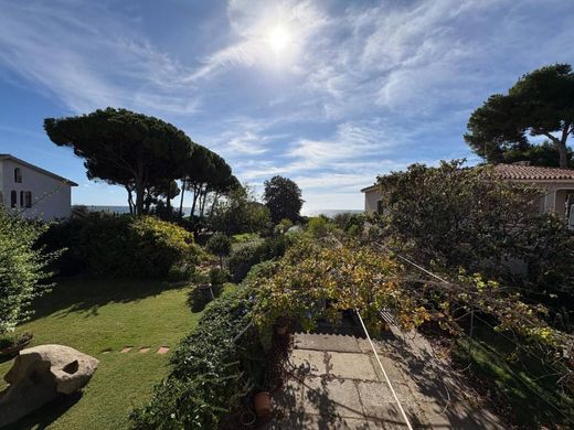 Villa in Quartu Sant'Elena, Provincia di Cagliari