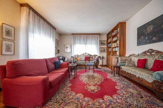 Villa Reggio nell'Emilia, Reggio Emilia ilçesinde