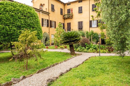 Lucca, Provincia di Luccaのアパートメント