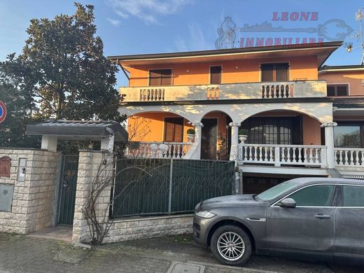 Villa in Carpiano, Milan