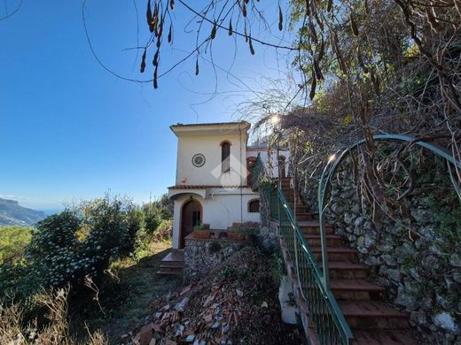 Ravello, Provincia di Salernoのヴィラ