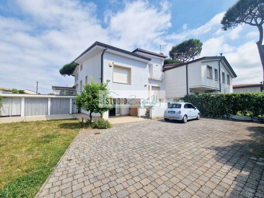 Casa de lujo en Camaiore, Lucca