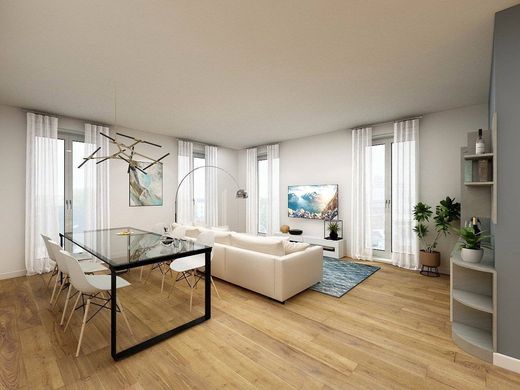 Apartment / Etagenwohnung in Pavia, Provincia di Pavia