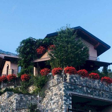 Villa - Saint-Christophe, Valle d'Aosta