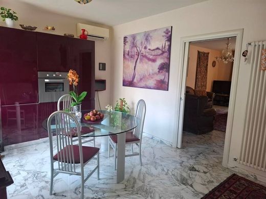 Terraced house in Prato, Provincia di Prato