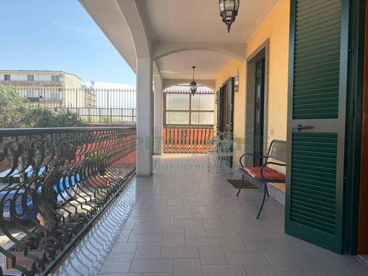 Villa in Casoria, Naples