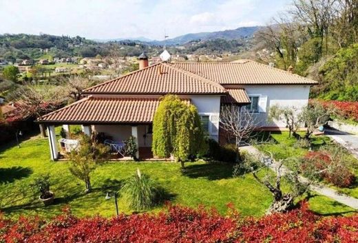 Villa Sarzana, La Spezia ilçesinde