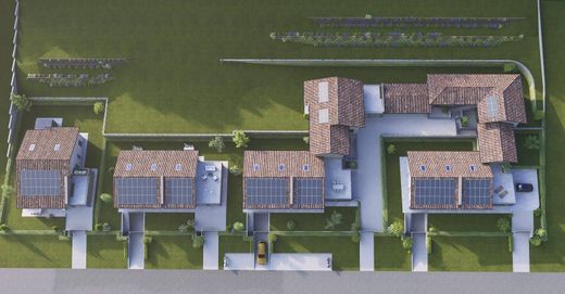 Βίλα σε Alba, Provincia di Cuneo