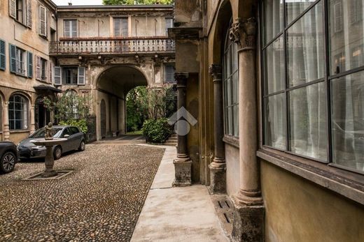 Apartment / Etagenwohnung in Mailand, Lombardei