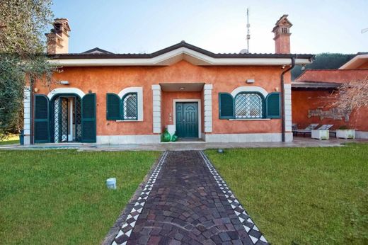 Villa in Grottaferrata, Rome