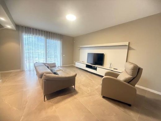 Appartamento a Galbiate, Lecco
