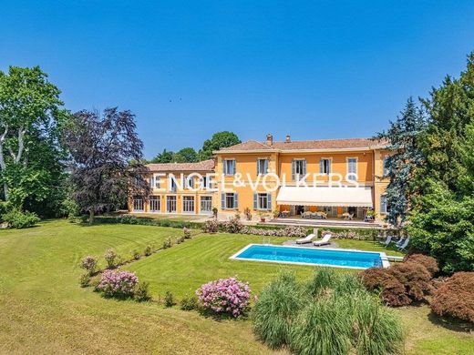 Βίλα σε Monticello Brianza, Provincia di Lecco