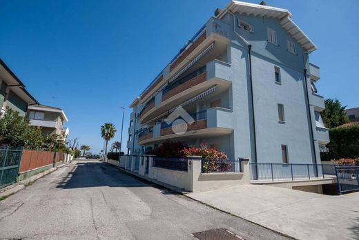 Penthouse in Roseto degli Abruzzi, Provincia di Teramo
