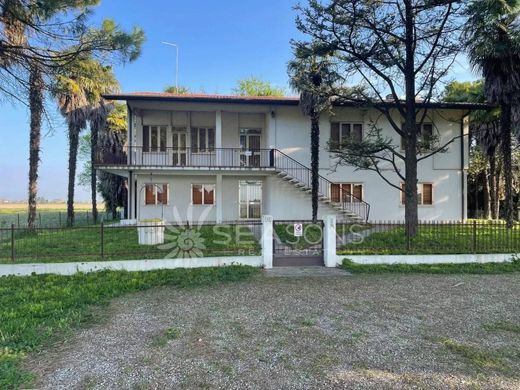 Villa in San Donà di Piave, Venice