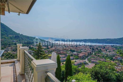 Вилла, Roè Volciano, Provincia di Brescia