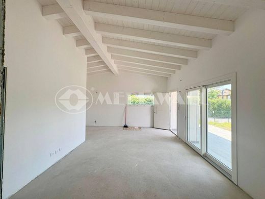 Villa in Pordenone, Province of Pordenone