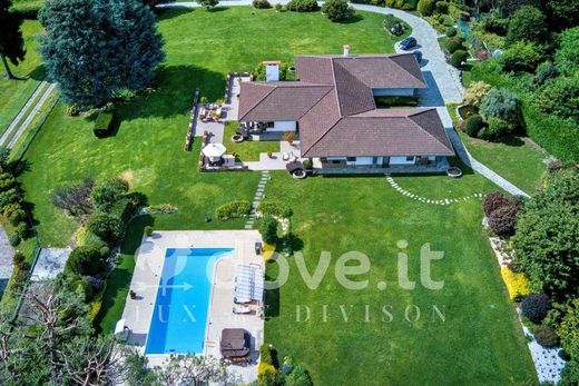 Villa in Parè, Provincia di Como
