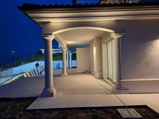 Villa in Porto Recanati, Provincia di Macerata