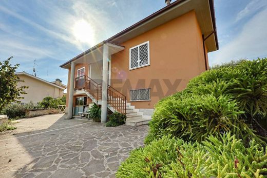 Maison de luxe à Rome, Latium