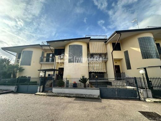 Villa in Acerra, Naples