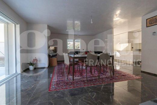 빌라 / Mogliano Veneto, Provincia di Treviso