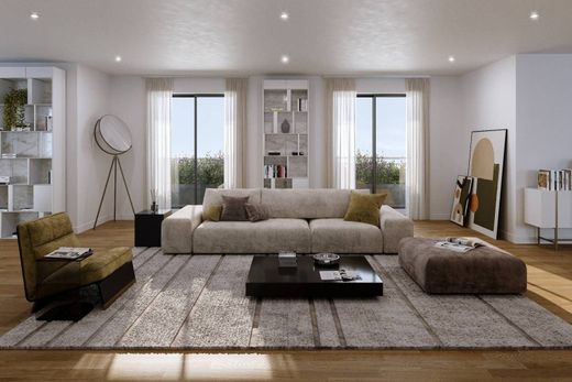 Apartment / Etagenwohnung in Bologna, Emilia-Romagna