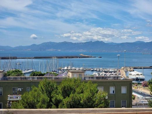 Penthouse Cagliari, Cagliari ilçesinde