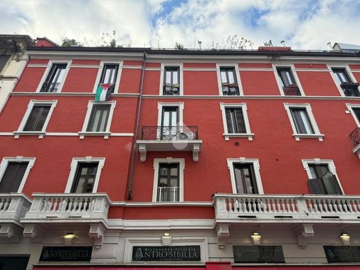 Appartamento a Milano, Lombardia