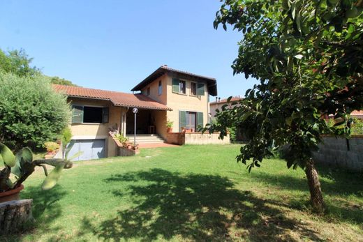 Villa in San Giuliano Terme, Province of Pisa