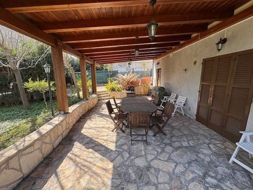 Willa w Vasto, Provincia di Chieti