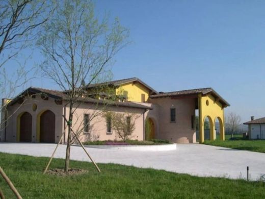 Villa in Casteggio, Provincia di Pavia