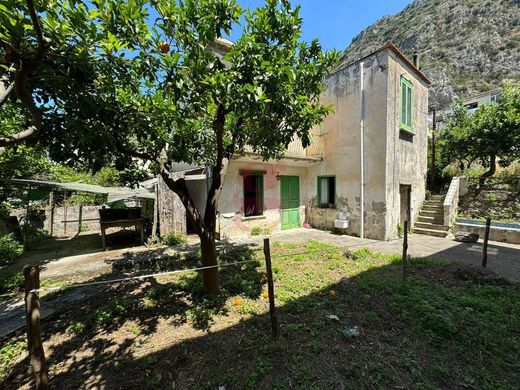 Casa di lusso a Meta, Napoli