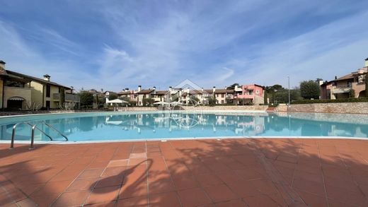 Appartement à Manerba del Garda, Provincia di Brescia