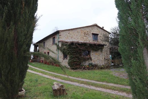 Country House in Castelnuovo di Val di Cecina, Pisa
