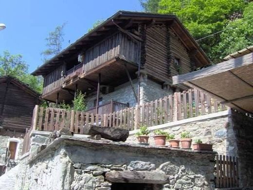 Villa a Saint-Vincent, Aosta