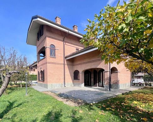 ﻓﻴﻼ ﻓﻲ Pianezza, Torino