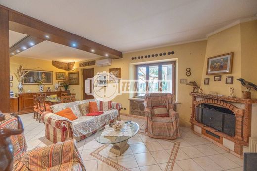Villa in Rome, Latium