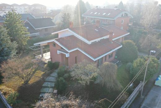 Villa in Pianezza, Turin