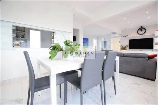 Piso / Apartamento en Viareggio, Lucca