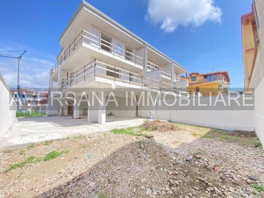 Villa in Parete, Provincia di Caserta
