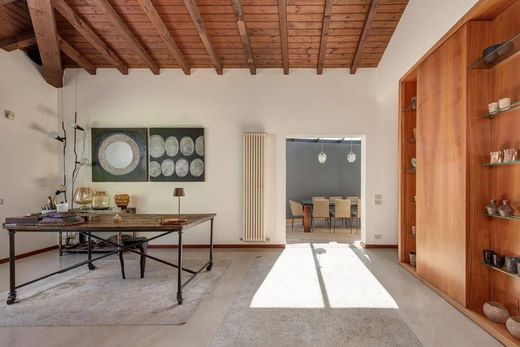 Villa in Tavernerio, Provincia di Como