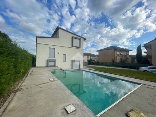 Villa in Sorisole, Provincia di Bergamo