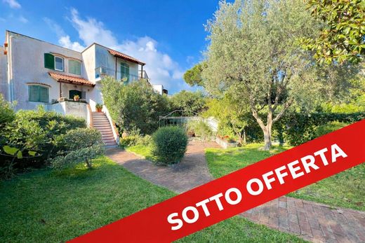 Terraced house in Ischia, Naples