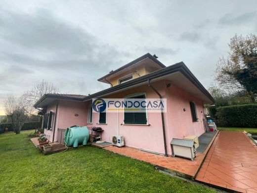 Βίλα σε Massa, Provincia di Massa-Carrara