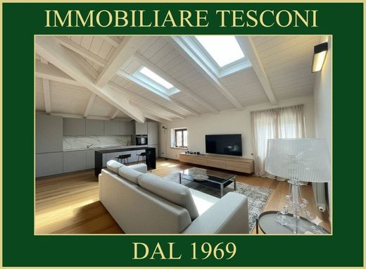 Apartament w Pietrasanta, Provincia di Lucca