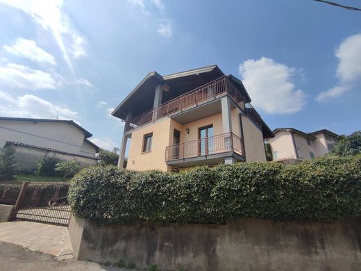 Villa in San Fermo della Battaglia, Provincia di Como