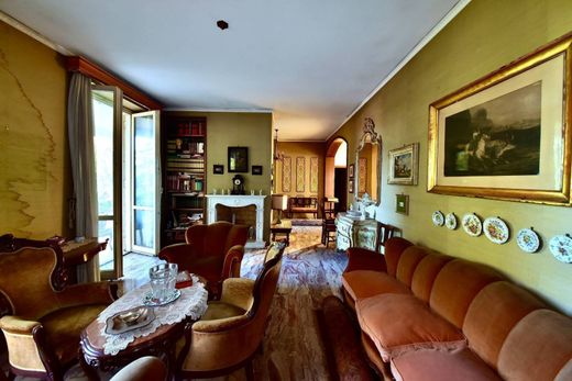 Villa a Turate, Como