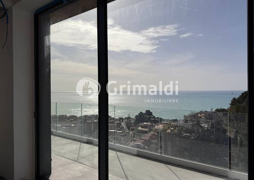 Piso / Apartamento en Salerno, Provincia di Salerno